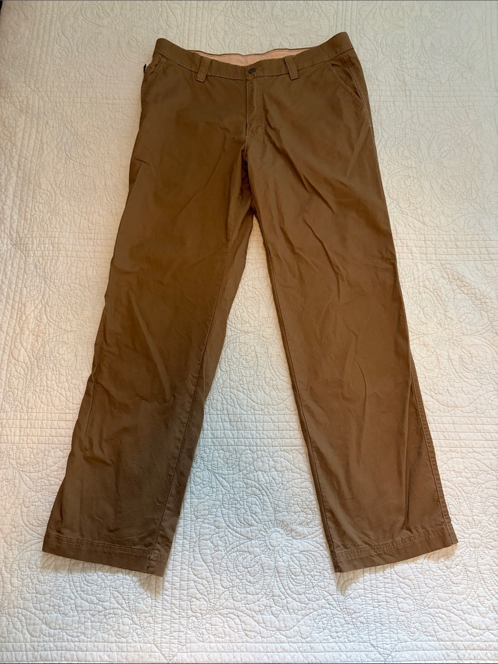 Columbia Men's Brown/Green Chino Pants